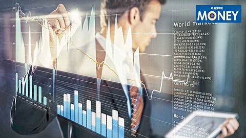 गुंतवणुकीची नवी दिशा: 'थीमॅटिक' फंडांतून साधा दीर्घकालीन लाभ! बाजारातील चढ-उतारांवर मात करण्यासाठी 'फंड ऑफ फंड्स'चा पर्याय