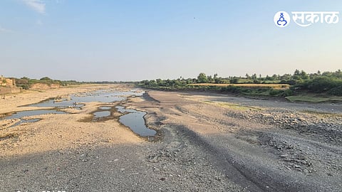 Irrigation Crisis Deepens in Ujani Region, Farmers Express Strong Anger