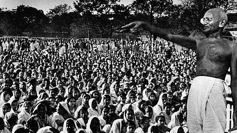 क्रांतीवीरांचे स्मरण हेच परम कर्तव्य