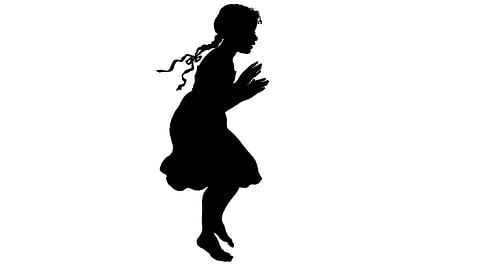 ओरी चिरैया, नन्ही सी चिडिया...