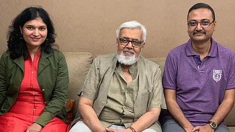 Dr Anil Awachat Mitesh Ghatte