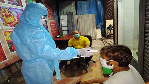 ठाणेकरांच्या मदतीने मजुरांच्या स्थलांतरणाचा मार्ग सुकर