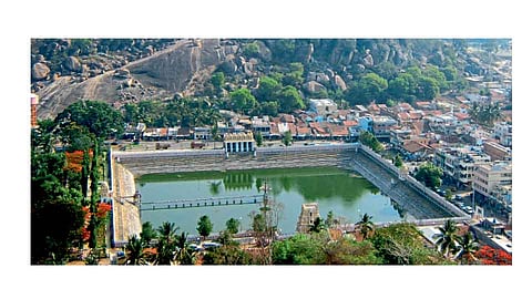 श्रवणबेळगोळ - अडीच हजार वर्षांपासूनचे ऐतिहासिक तीर्थस्थळ