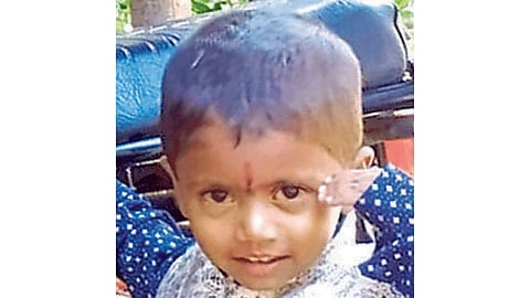 Five Years Child Death Due To Fall In Hot Amati