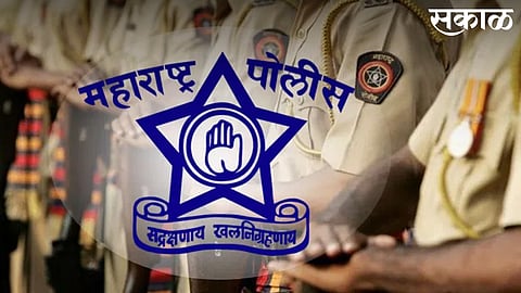 पोलिस आयुक्तांसोबत शहर कोतवालीचे पोलिस निरीक्षक शिवाजी बचाटे, वाहतूक शाखेचे पोलिस निरीक्षक प्रवीण काळे, राहुल आठवले उपस्थित होते.