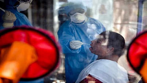 शिक्षकांच्या कोरोना चाचणीचा सावळा गोंधळ; नियोजनाअभावी कल्याण-डोंबिवलीत तारांबळ