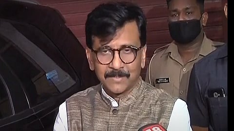 शेतकऱ्यांना फायदा फक्त मोदी सरकारच्या काळातच झाला का? संजय राऊत यांचे भाजपवर टीकास्त्र