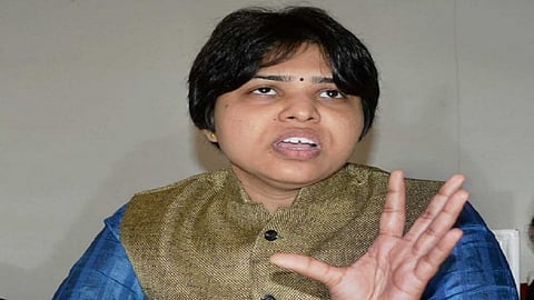 हिंदूंच्या धार्मिक भावना दुखावल्याबद्दल तृप्ती देसाईंवर गुन्हा नोंदवा; भाजप मुंबई महिला मोर्चाची मागणी