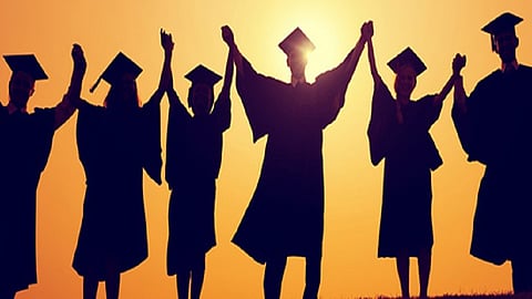 ‘विधी शाखेच्या विद्यार्थ्यांना अनुदानित महाविद्यालयामध्ये प्रवेश द्या’ युवा सेनेची उच्च शिक्षणमंत्र्यांकडे मागणी