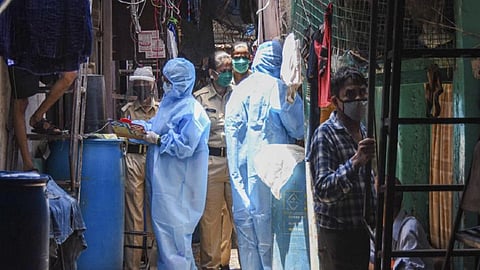 मुंबईत कर्तव्य बजावताना आरोग्य सेविकांवर हल्ले! आरोग्य सेविका संघटनेचा दावा