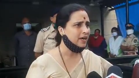 सत्ताधाऱ्यांनी राज्यात होणाऱ्या महिलांवर अत्याचारांविरोधातही आंदोलने करावीत; चित्रा वाघ यांचा सरकारला टोला