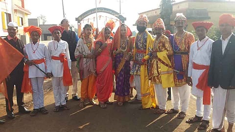 कुद्रेमानीत मराठीच्या जयजयकारात ग्रंथदिंडीचा सोहळा