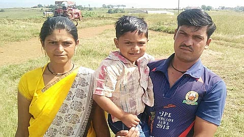 ...अन् श्रेयसच्या ओठांवर फुलले हसू