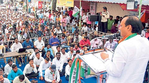 `देशात तीन मोदी आले आणि होत्याचे नव्हते झाले'