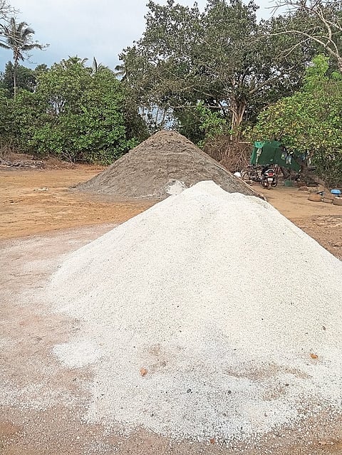 Salt Manufactures In Shiroda Facing Transportation Problem