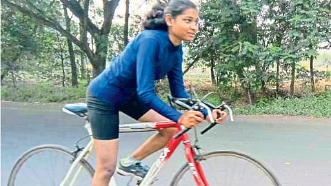 Satyabhama Inamdar Preparation For Nation Competition By her Old Cycle