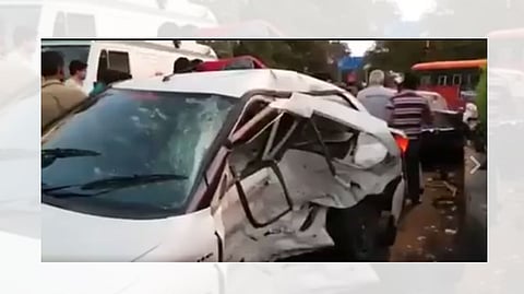 nashik news nashik accident gadkari chowk bmw accident