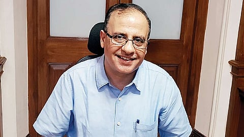 नरिमन पॉईंटला मुख्यमंत्र्यांच्या मुख्य सल्लागारांनी घेतला 5.3 कोटींचा फ्लॅट