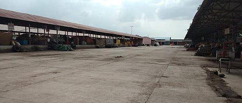 Only wheat and rice in the Akola Market Committee!