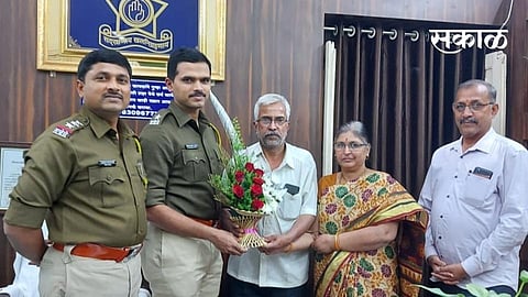 Baramati police Help to elderly couple for removing the tenants from their house