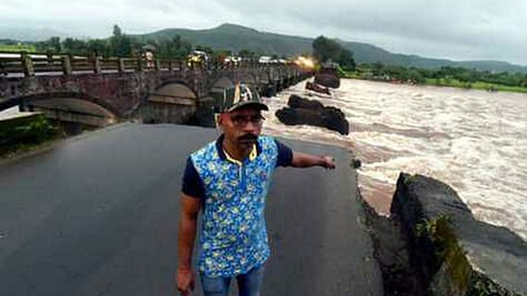 Basant Kumar - Hero in Savitri River accident tragedy