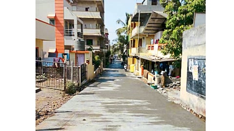 आळंदी (ता. खेड) - देहू फाट्यावरील गल्लीबोळातील सिमेंटचे केलेले रस्ते.