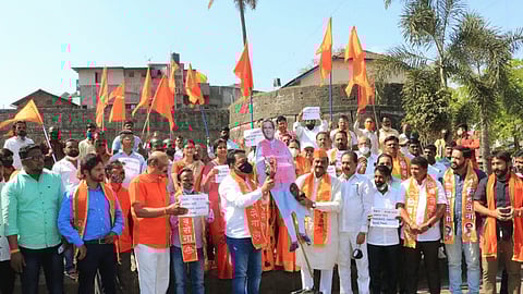 Jodemaro movement to the image of Raosaheb Danve in Sangamner