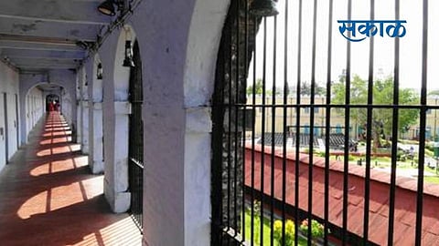 Foreigners vandalizes jails CCTV and misbehaved with jail staff in Satara