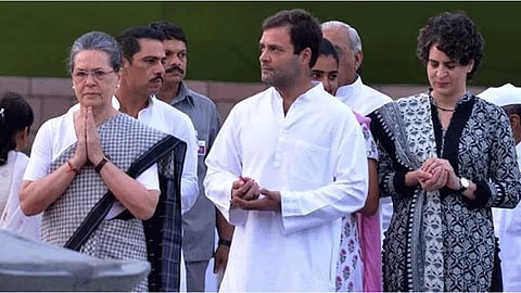 Government withdraws SPG cover for Gandhi family