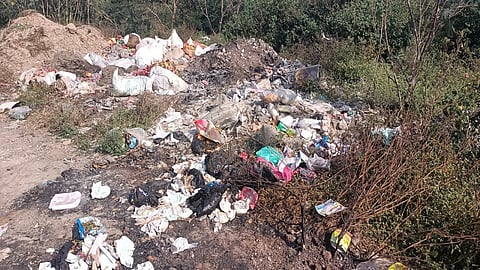 . Garbage at the back of Khadakwasla dam