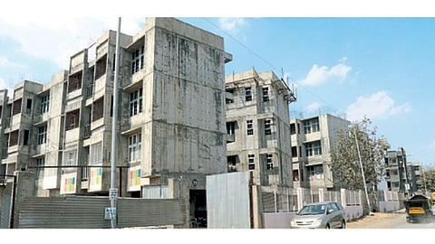 वाल्हेकरवाडी - प्राधिकरणाच्या वतीने उभारण्यात येत असलेला गृहप्रकल्प.