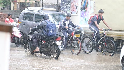 light rainfall in pune