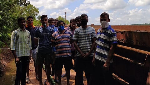 Help to workers going to Goa