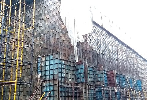 The second wall of the bridge is also dangerous in kankvli sindhudurg