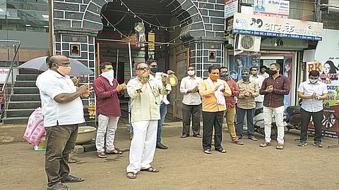 दार उघड उद्धवा, दार उघड ! कऱ्हाड, पाटण, येराड, फलटणला दुमदुमला भाजपचा घंटानाद