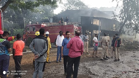 खोपोलीत फार्मा कंपनीला लागलेली भीषण आग तीन तासानंतर आटोक्यात, दोघांचा मृत्यू