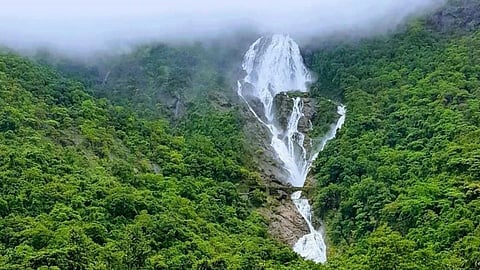 Know about some beautiful waterfalls in goa Marathi Article
