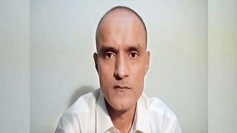 कुलभूषण यांच्या फाशीसाठी पाक न्यायालयामध्ये याचिका