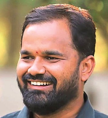 Latur Collector G.Sreekant, Sakal