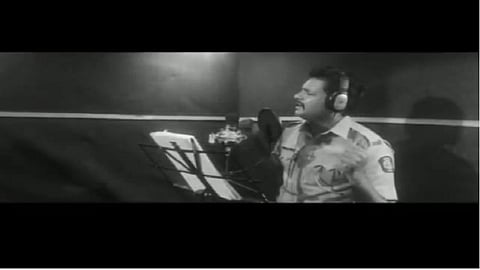Milkar milna Hai Hame song of Pune Police goes viral on Social media