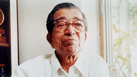 कामगार कवी नारायण सुर्वे यांचा आज स्मृतिदिन, त्यांच्या कार्याचा एका कामगार साहित्यिकाने घेतलेला हा आढावा