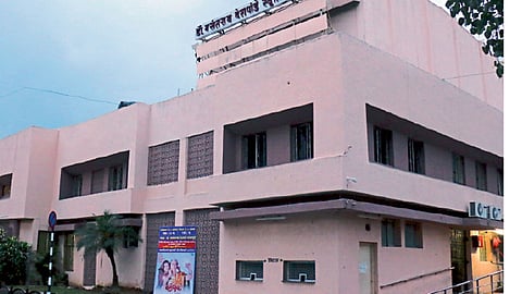 हॉल बंद, हाल सुरू!