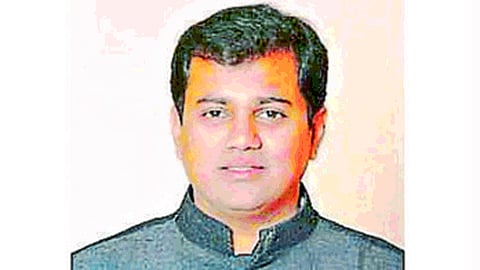 uday samant explanation on social media argument