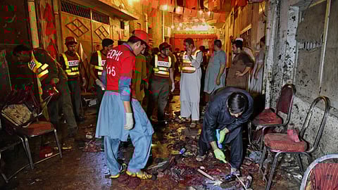 Bomb at Pakistan election rally kills 20