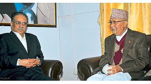 सत्तारूढ नेपाळी कम्युनिस्ट पक्षाचे सहअध्यक्ष पुष्पकमल दहल ऊर्फ ‘प्रचंड’ आणि पंतप्रधान खड्गप्रसाद ओली शर्मा.