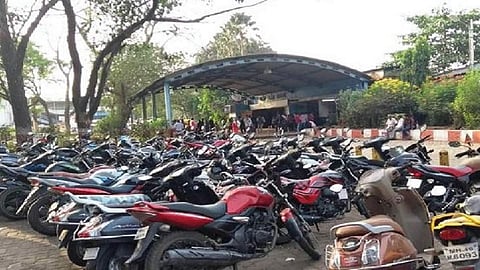 आता स्टेशनला बिनधास्त घेऊन जा आपली गाडी, पार्किंगची समस्या सुटणार