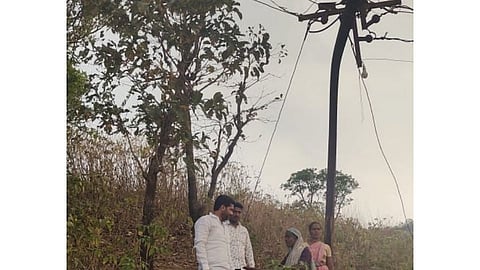 वेल्ह्यातील घोमदांडवस्ती, टाकेवस्ती एक महिन्यापासून अंधारात; नागरीकांसह ,जनावरांचे मोठे हाल