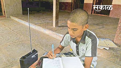 Radio schools for 42,000 students in 71 villages