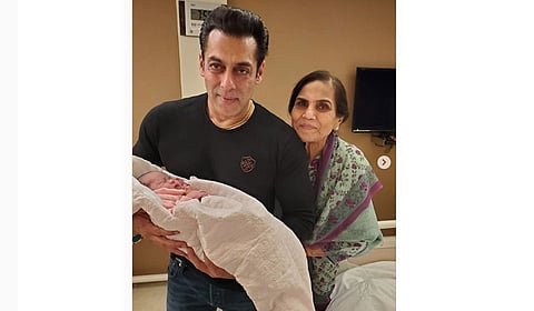 Salman khan and his Niece Ayat cute Video Viral on Instagram