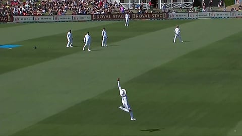 Sir-Jadeja_Stunning-Catch